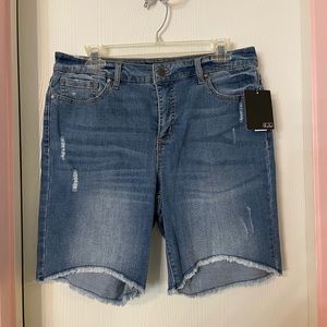 NWT Energy denim short size 13